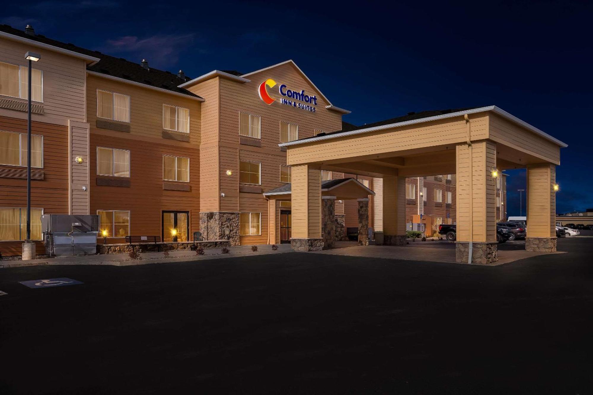 Comfort Inn & Suites Hermiston Exterior foto