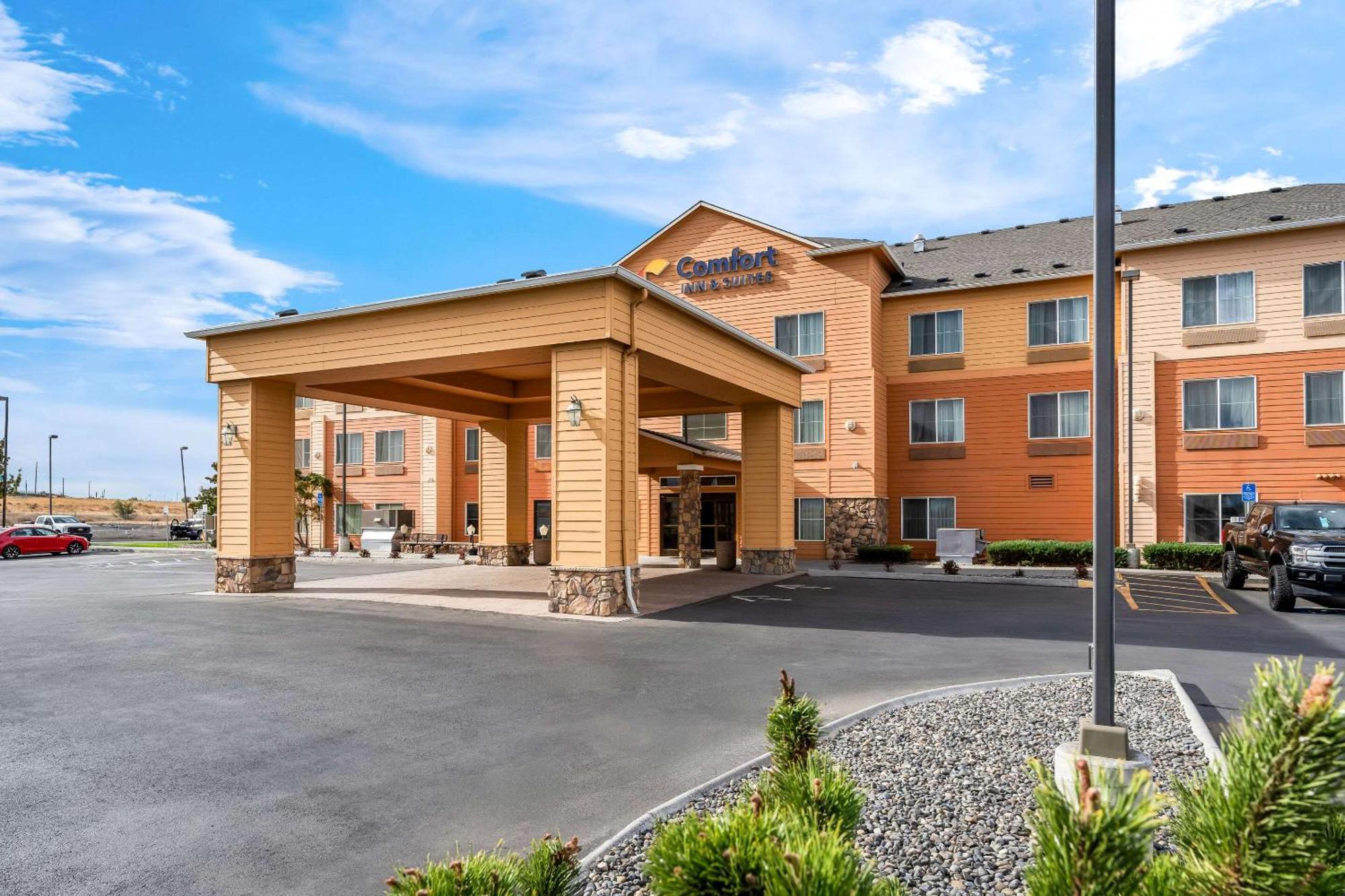 Comfort Inn & Suites Hermiston Exterior foto